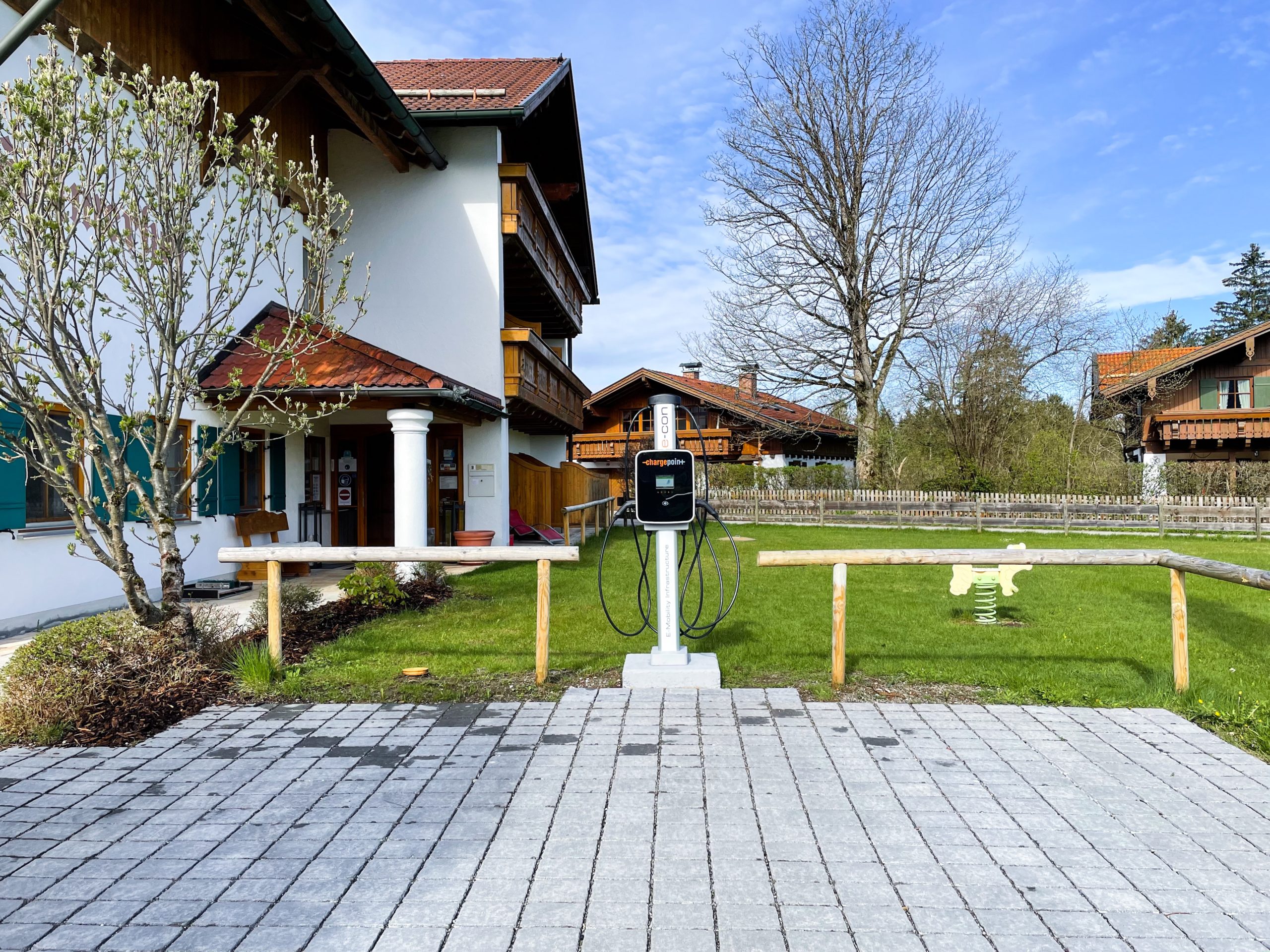 Ladestation für E-Autos am Helmerhof in Schwangau